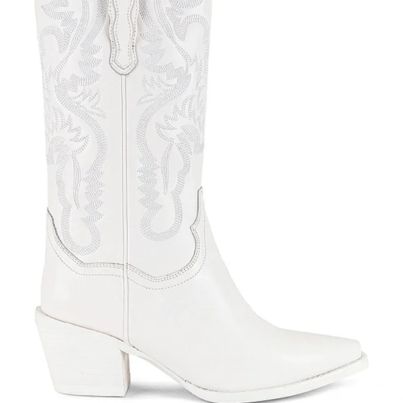 BRAND NEW Dagget Boot in White Combo
Jeffrey Campbell NWT - Picture 2 of 11